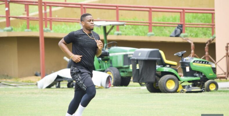 Hetmyer passes fitness test, now available for West Indies selection