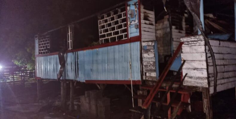 Linden Farmer loses house in fire