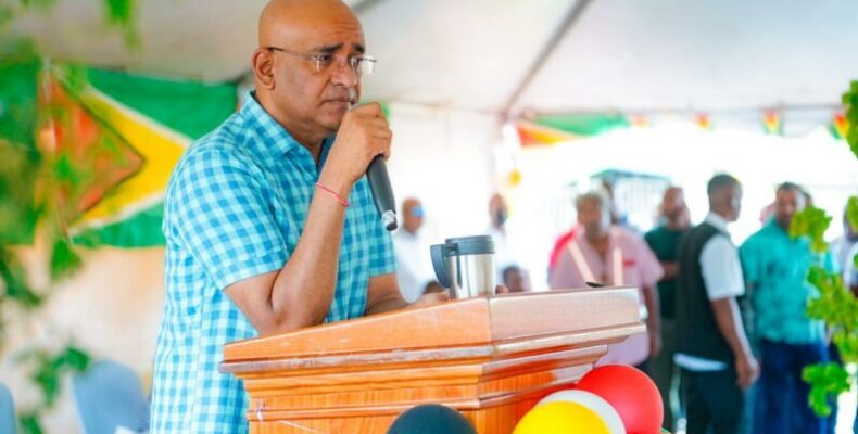 Vice President reaffirms govt’s commitment to public servants