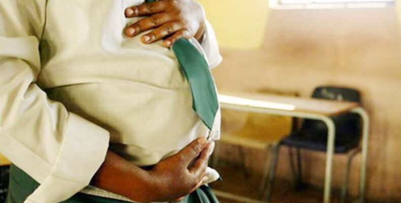 Health Ministry crafts plan to confront teenage pregnancy, other youth health issues